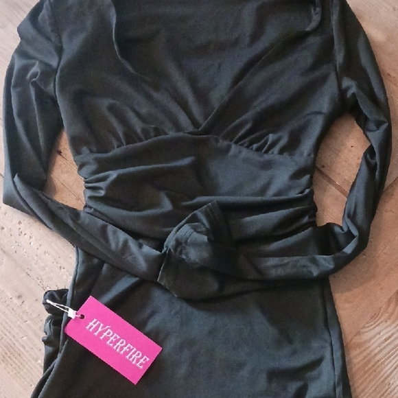 HYPERFIRE Sexy Long Sleeve V Neck Dresses Ruched Tummy Control, New, Size XS - Picture 4 of 4